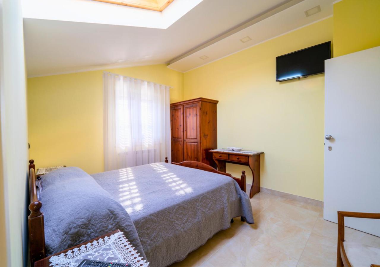 Villa Dei Cesari Bed & Breakfast Santa Maria La Carita Bagian luar foto