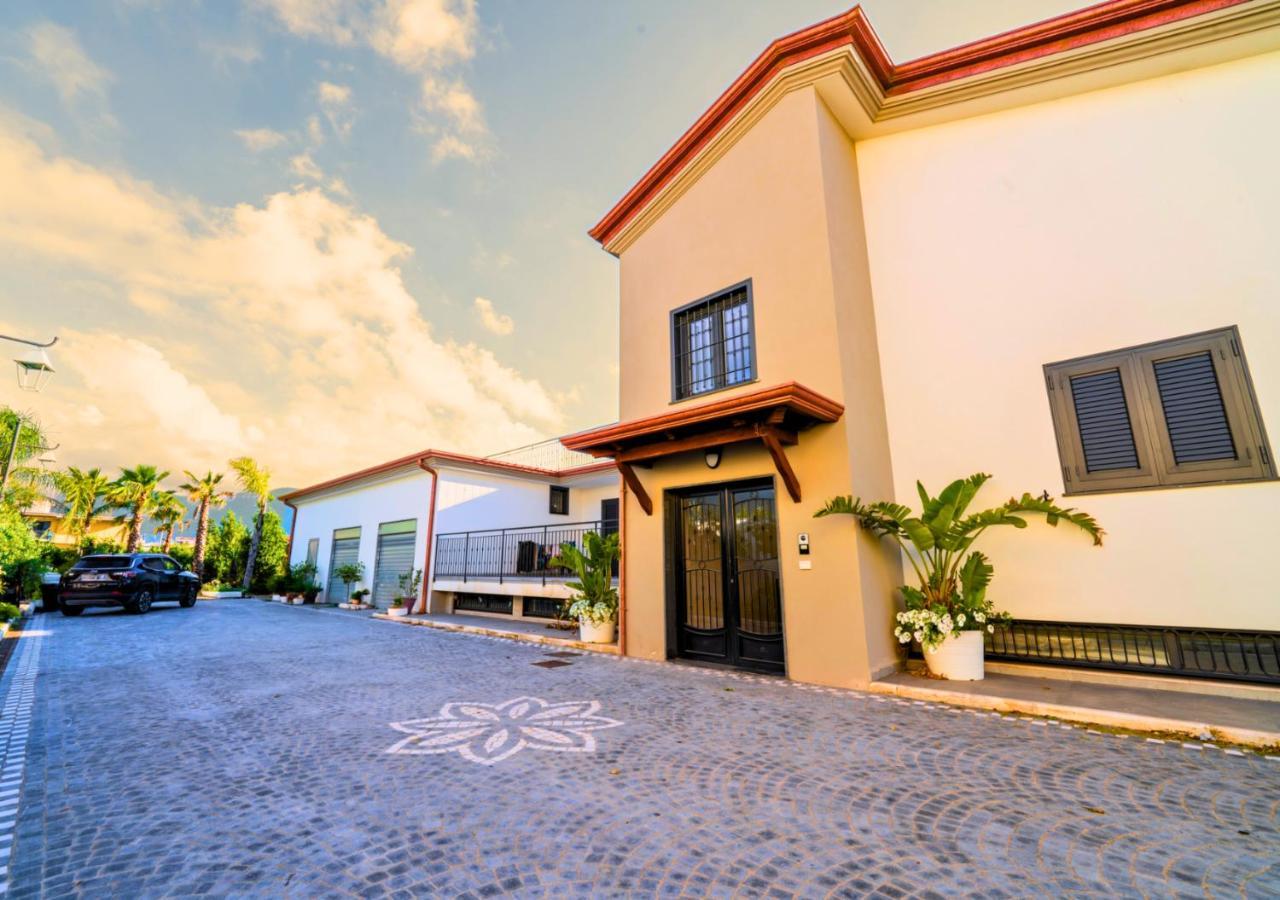 Villa Dei Cesari Bed & Breakfast Santa Maria La Carita Bagian luar foto
