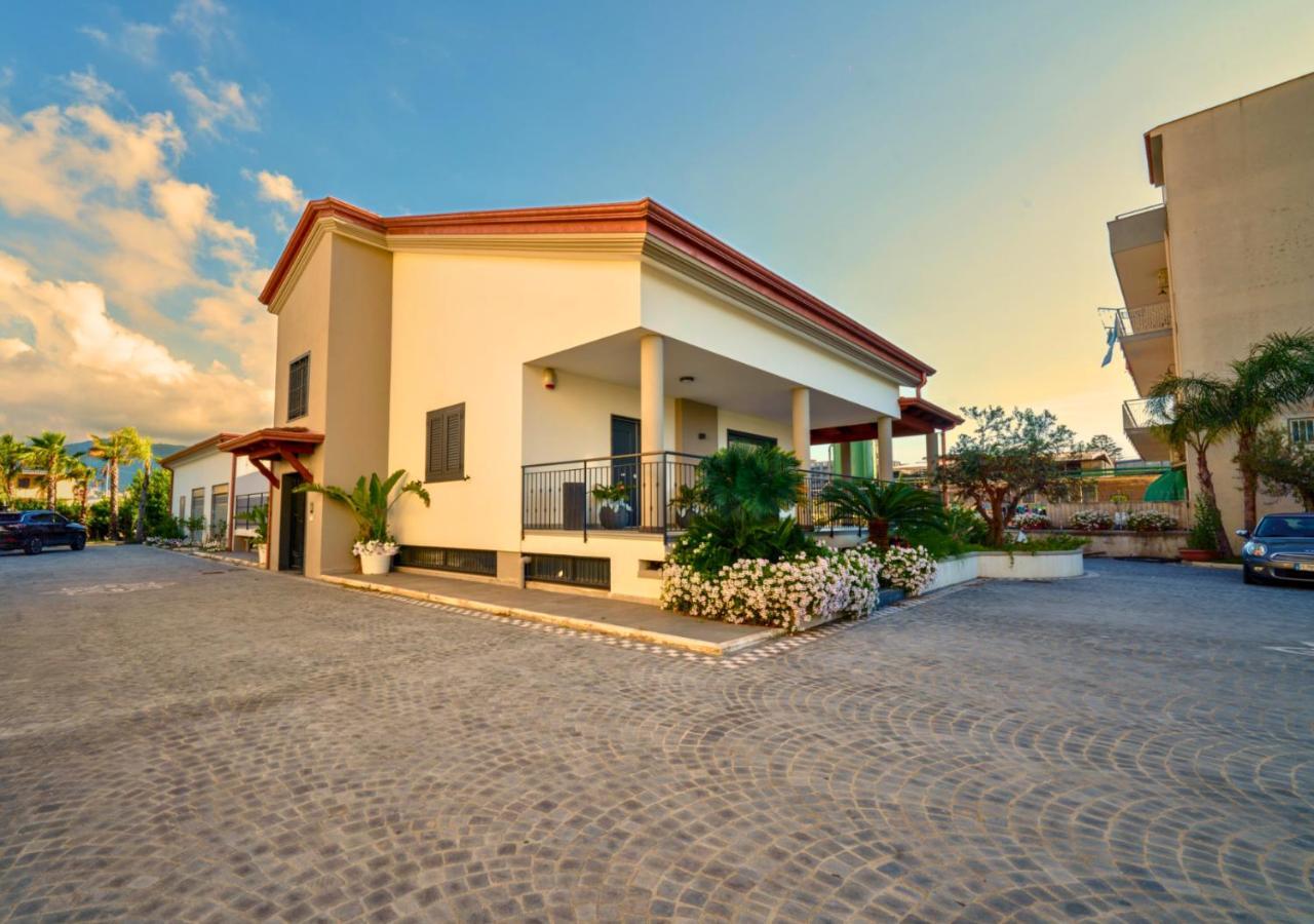 Villa Dei Cesari Bed & Breakfast Santa Maria La Carita Bagian luar foto